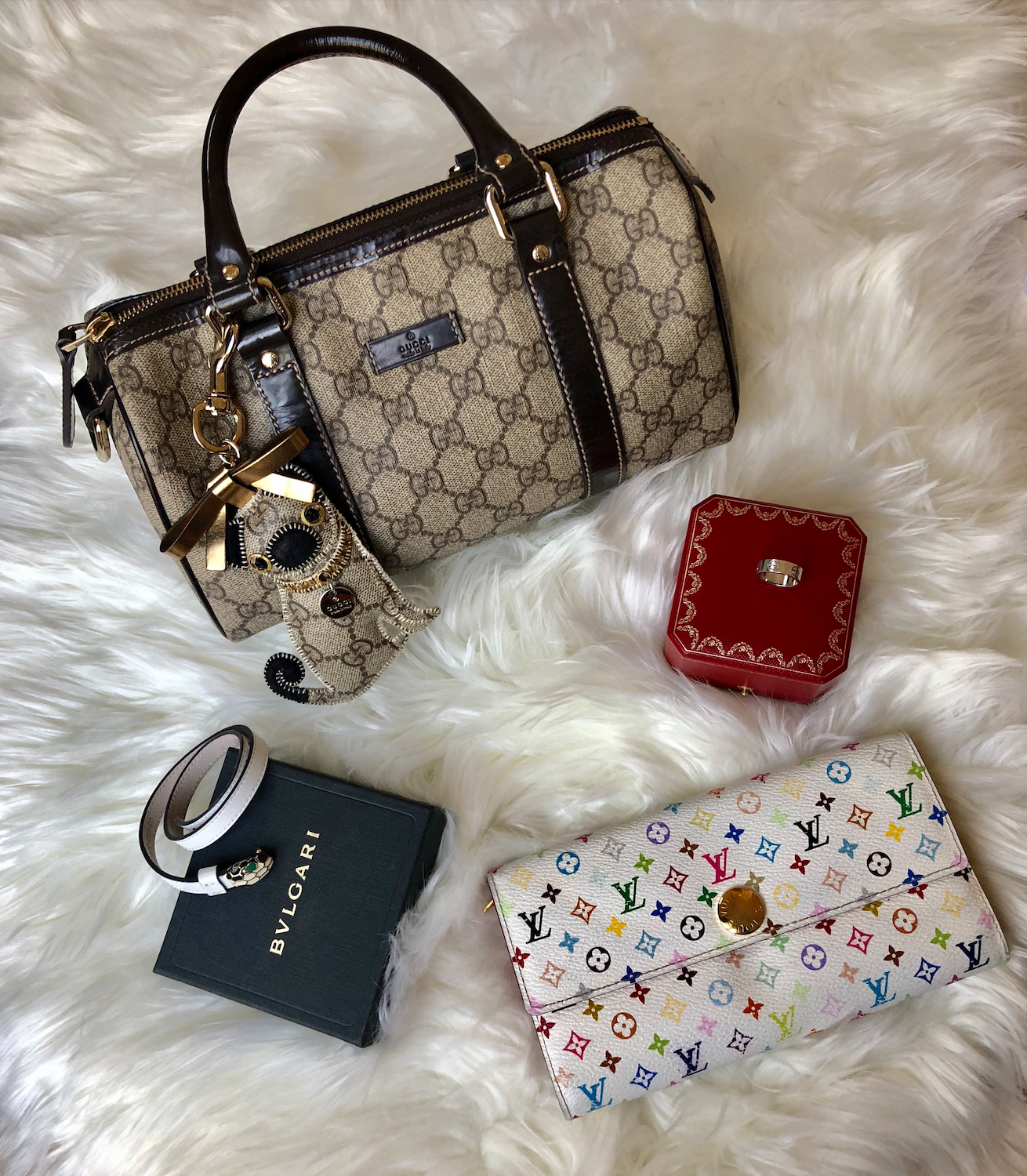 ladies who online, dubai luxury shopping, pay less for luxury, moreforles, dubai blog